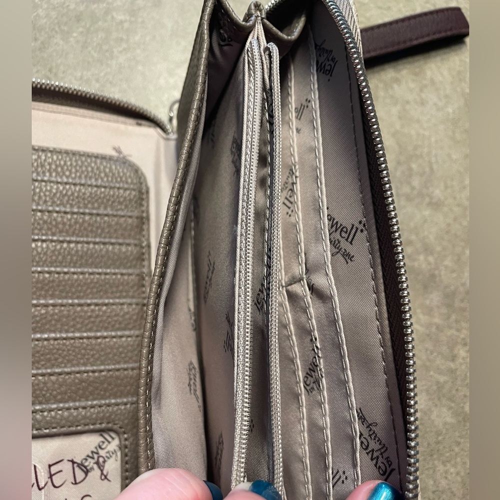 Thirty-One wallet - Picture 3 of 3
